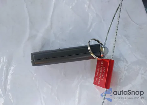 2014 Mazda Mazda3 I Sport из США, поврежденный, VIN JM1BM1U79E1176265